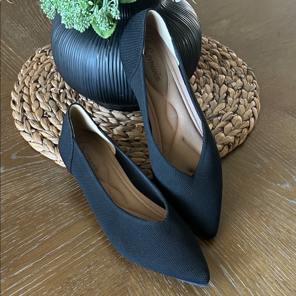 Semwiss Black Pointed Knit Ballet Flats